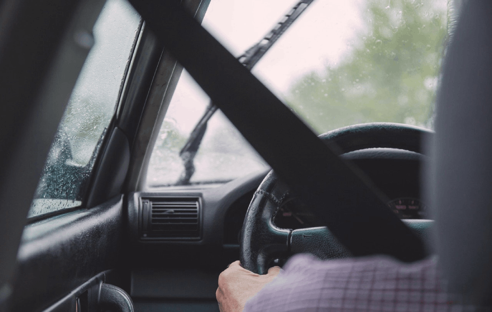ZA OVAJ AUTOMOBIL VAM NE TREBA VOZAČKA DOZVOLA! EVO KAKO IZGLEDA FRANCUSKO ČUDO OD AUTOMOBILA! (FOTO)  
